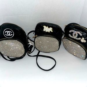 Shoulder bags sold separately